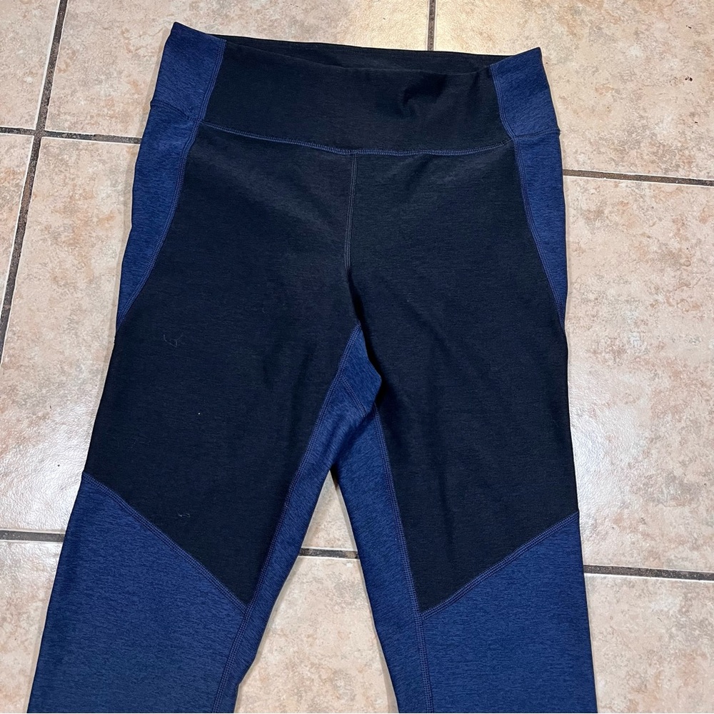 Outdoor Voices Leggings Womens M Colorblock Mid Rise Ankle Stretch Yoga Workout - Picture 2 of 7
